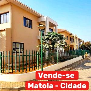 Vende-se Moradia Tipo 3 na Cidade da Matola - Maputo